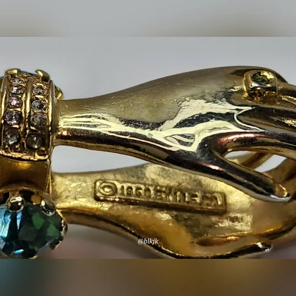 Vintage 1950 Bylle Co Clasped Hands Glove Holder Clip *Gold/Blue* EUC - Picture 5 of 17